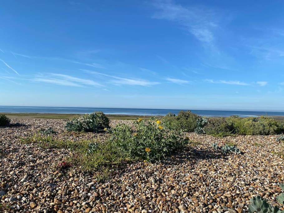 Home By The Sea In Rustington Exterior photo